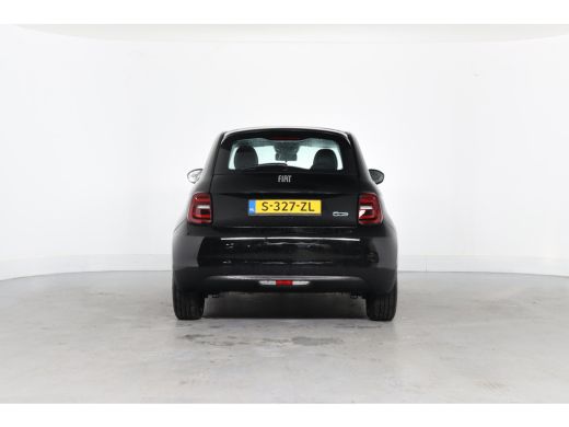 Fiat 500e Urban 42 kWh | Climate Control | Cruise Control | Keyless | Apple Carplay / Android Auto ActivLease financial lease