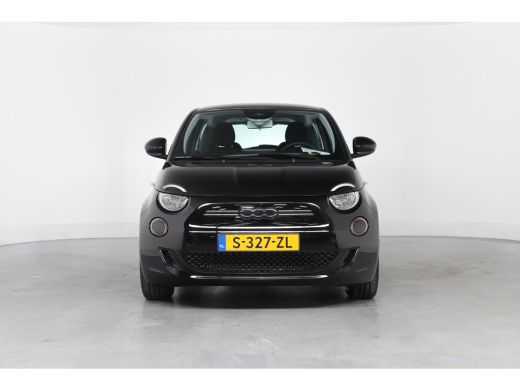 Fiat 500e Urban 42 kWh | Climate Control | Cruise Control | Keyless | Apple Carplay / Android Auto ActivLease financial lease