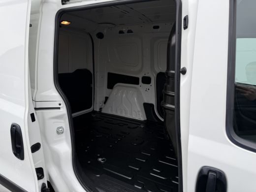 Fiat Dobl&ograve; Cargo 1.3 MJ L1H1 | Trekhaak | Airco | Cruise | Camera | DAB+ ActivLease financial lease