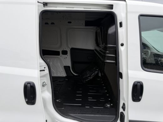 Fiat Dobl&ograve; Cargo 1.3 MJ L1H1 | Trekhaak | Airco | Cruise | Camera | DAB+ ActivLease financial lease