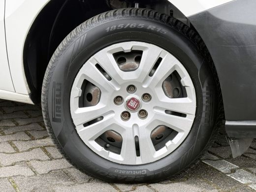 Fiat Dobl&ograve; Cargo 1.3 MJ L1H1 | Trekhaak | Airco | Cruise | Camera | DAB+ ActivLease financial lease