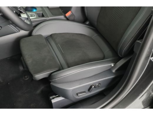 Ford Kuga Plug-In Hybrid Active X ActivLease financial lease