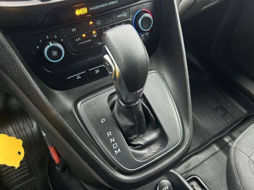 Ford Transit Connect 1.5 EcoBlue 100 PK E6 / AUTOMAAT / L2H1 / 1e EIG. / ACHTERKLEP / CAMERA / AFN TREKHAAK / AIRCO / ... ActivLease financial lease