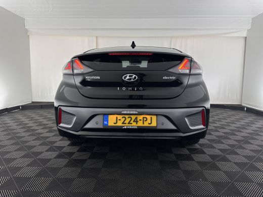 Hyundai IONIQ Premium EV 38 kWh {SOH-97%} (INCL.BTW) Aut *HEATPUMP | PANO | LEATHER | FULL-LED | ADAPTIVE-CRUIS... ActivLease financial lease