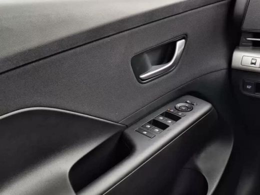 Hyundai Kona 1.6 GDI HEV Comfort Smart | Rijklaarprijs! | Speciale Korting | Adaptief Cruise Control | Apple C... ActivLease financial lease