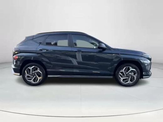 Hyundai Kona 1.6 GDI HEV N Line | Rijklaarprijs! | Speciale Korting | Elektrisch verstelbare stoelen | Alcanta... ActivLease financial lease