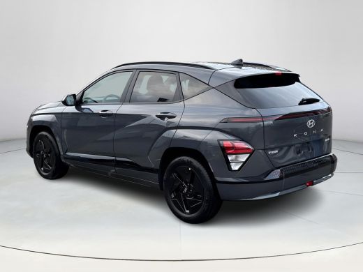 Hyundai Kona Long Range Pure Edition 64.8 kWh | Apple Carplay / Android Auto | Navigatie |  Stoel / Stuurverwa... ActivLease financial lease