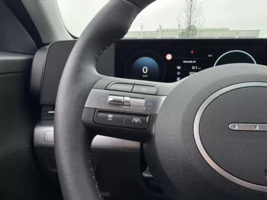 Hyundai Kona Long Range Pure Edition 64.8 kWh | Rijklaarprijs! | Speciale Korting | Adaptief Cruise Control | ... ActivLease financial lease