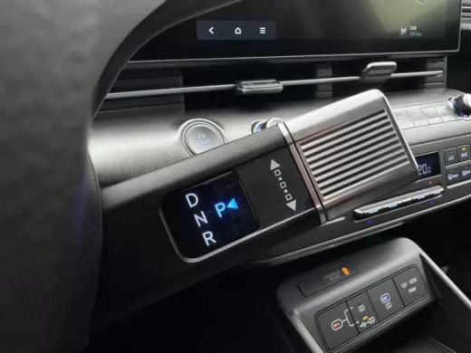 Hyundai Kona Long Range Pure Edition 64.8 kWh | Rijklaarprijs! | Speciale Korting | Adaptief Cruise Control | ... ActivLease financial lease