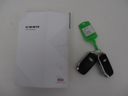 Kia ProCeed 1.5 T-GDI GT-Line | Panoramadak | Stoel & stuurverwarming | Adaptive cruise | Leder/Alcantara | C... ActivLease financial lease