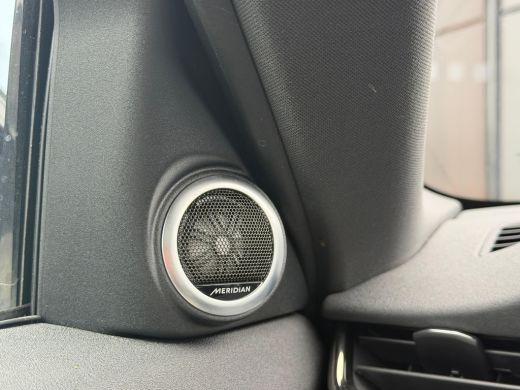 Land Rover Range Rover Evoque P300e AWD Dynamic SE | Black Pack | 20 Inch | Cold Climate | Pano | Meridian | ActivLease financial lease