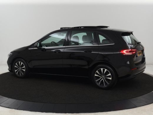 Mercedes-Benz B-Klasse 180 Business Solution | Panoramadak | Stoelverwarming | Carplay | Camera | Half leder | Navigatie... ActivLease financial lease