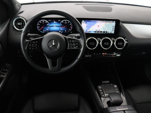 Mercedes-Benz B-Klasse 180 Business Solution | Panoramadak | Stoelverwarming | Carplay | Camera | Half leder | Navigatie... ActivLease financial lease