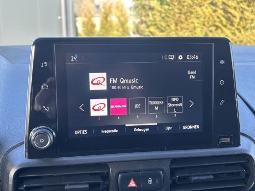 Opel Combo 1.6D / L1H1 / 1e EIG. / IMPERIAAL / INRICHTING / TREKHAAK / AIRCO / CRUISE / NAVI / APPLE CARPLAY ActivLease financial lease