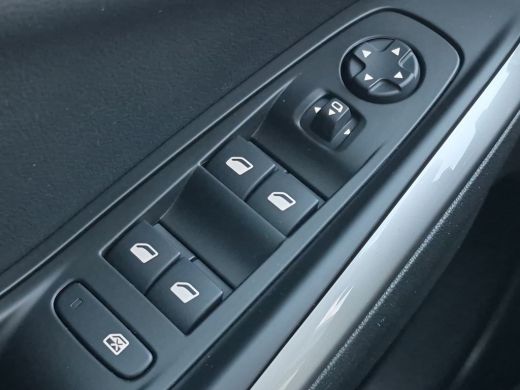 Opel Grandland 1.2 Turbo Level 4 Voorruit+Stuur+Stoelverwarming | Full LED | Camera | Parkeersensoren | Carplay/... ActivLease financial lease