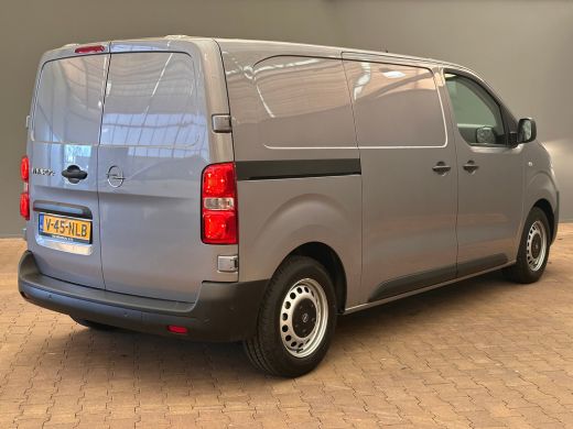 Opel Vivaro-e L2 75 kWh Camera | Parkeersensoren V+A | Apple Carplay/Android Auto | | 11 kW lader | Apple Carpl... ActivLease financial lease