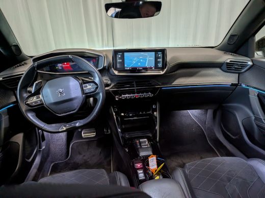 Peugeot 2008 1.2 PureTech GT Pack Automaat | Full LED | Keyless | Camera | Adaptive cruise control | Parkeerse... ActivLease financial lease