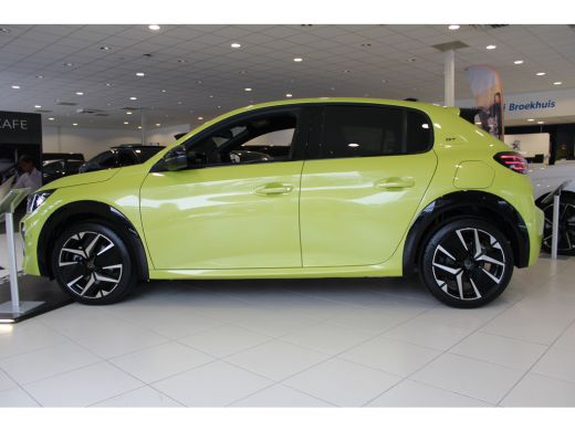 Peugeot 208 GT | Armsteunen op de voorportieren bekleed met kunstleder met groen sierstiksel (GT-Line) | Band... ActivLease financial lease