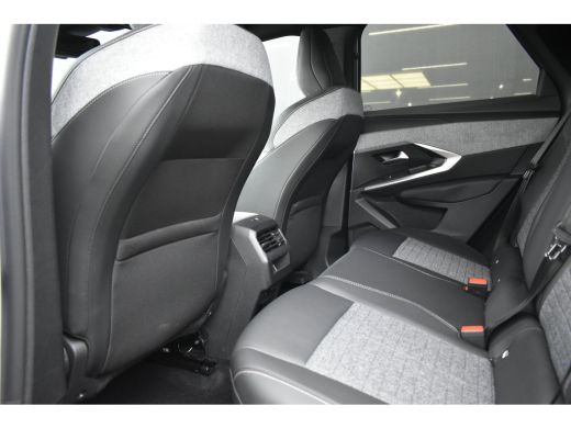 Peugeot 3008 1.2 Hybrid Allure 145pk | Navigatie | Climate Control | Achteruitrijcamera | Parkeersensoren | Fu... ActivLease financial lease