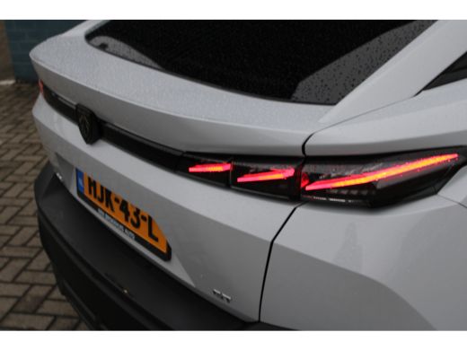 Peugeot 408 1.2 Hybrid 145 e-DCS6 GT | Achterbank in delen neerklapbaar | Achteropkomend verkeer waarschuwing... ActivLease financial lease