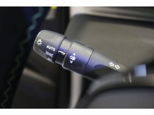 Peugeot 408 1.2 Hybrid 145 e-DCS6 GT | Achterbank in delen neerklapbaar | Achteropkomend verkeer waarschuwing... ActivLease financial lease