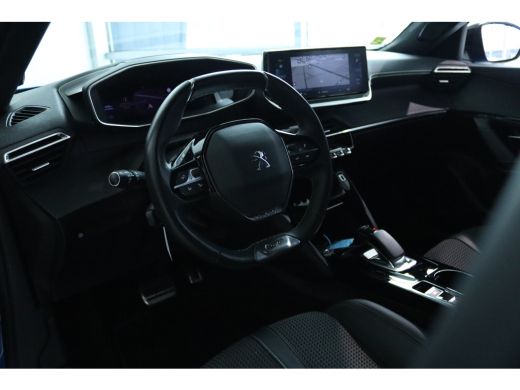 Peugeot e-2008 EV GT 50 kWh | Cruise Control | Camera | Navi | Keyless | Carplay | 18 Inch | Climate ActivLease financial lease