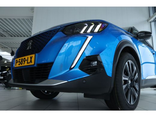 Peugeot e-2008 EV GT 50 kWh | Cruise Control | Camera | Navi | Keyless | Carplay | 18 Inch | Climate ActivLease financial lease