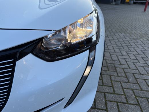 Peugeot e-208 EV Active 50 kWh SOH 92% Full map navigatie | Climate control | Carplay/android auto | ActivLease financial lease