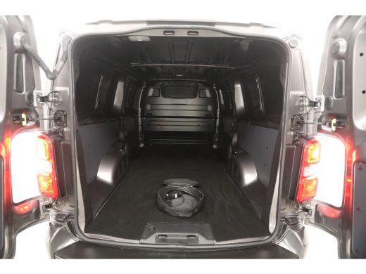 Peugeot e-Expert L3H1 | SOH 100% | Snelladen | Nieuw | Airco | Cruise | 3-Zits | Camera | Carplay | Parkeersens. ActivLease financial lease