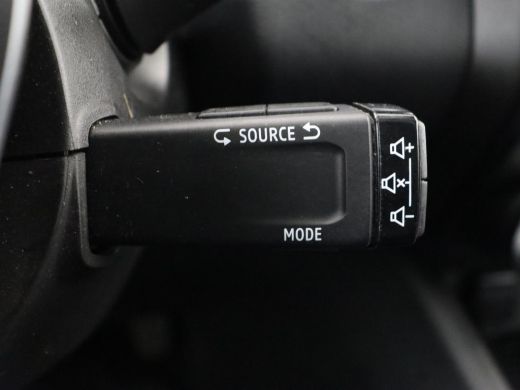 Renault Clio 1.0 TCe Intens | Stoelverwarming | Camera | Carplay | Half leder | Climate control | Full LED | P... ActivLease financial lease