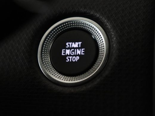 Renault Clio 1.0 TCe Intens | Stoelverwarming | Camera | Carplay | Half leder | Climate control | Full LED | P... ActivLease financial lease