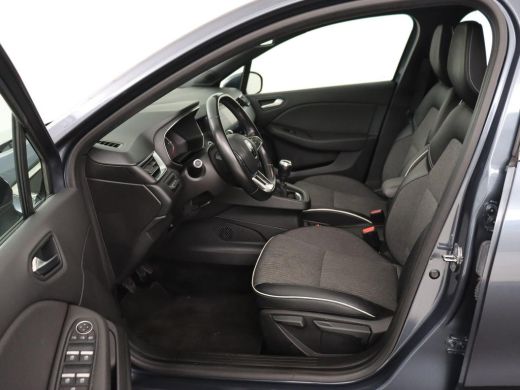 Renault Clio 1.0 TCe Intens | Stoelverwarming | Camera | Carplay | Half leder | Climate control | Full LED | P... ActivLease financial lease