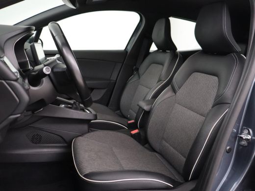 Renault Clio 1.0 TCe Intens | Stoelverwarming | Camera | Carplay | Half leder | Climate control | Full LED | P... ActivLease financial lease