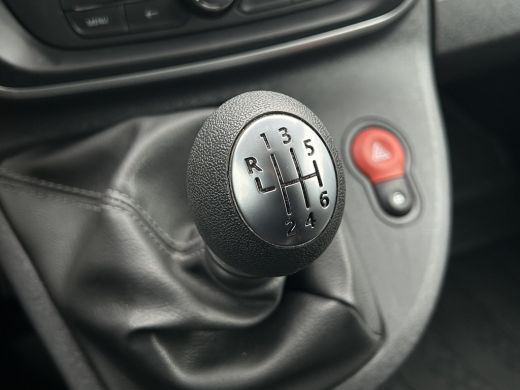 Renault Kangoo 1.5 Blue dCi 80 / ZEER NETJES / 1e EIG. / 61.749 KM !! / NAV / AIRCO / CRUISE / NAVI / BLUETOOTH ... ActivLease financial lease