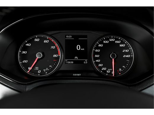 Seat Arona 1.0 TSI 95 PK Style | Cruise | Stoelverw. | App. Connect | ECC | Trekhaak | LM 16" | ActivLease financial lease