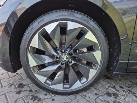 Skoda Enyaq iV 80 Sportline soh 93% Stoelverw Warmptepomp Virtual Cam Carplay ActivLease financial lease