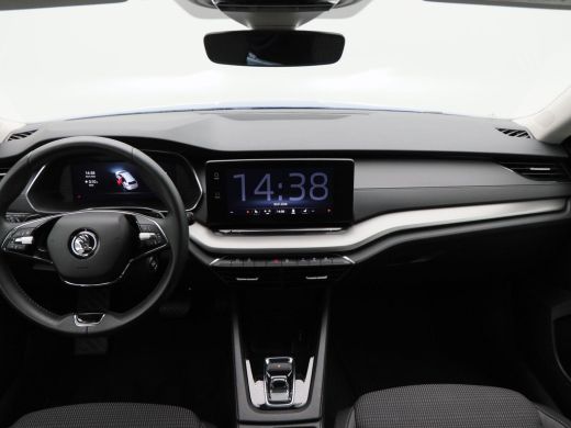 Skoda Octavia Combi 1.4 TSi iV 204 Pk PHEV Business Edition | Cruise Control | Climate Control | Parkeersensore... ActivLease financial lease