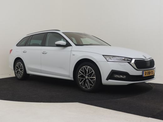 Skoda Octavia Combi 1.5 e-TSI Clever 150pk DSG/AUTO | Camera achter | Adaptief cruise control | Navigatie | Stu... ActivLease financial lease