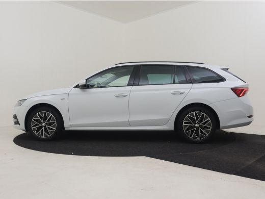 Skoda Octavia Combi 1.5 e-TSI Clever 150pk DSG/AUTO | Camera achter | Adaptief cruise control | Navigatie | Stu... ActivLease financial lease