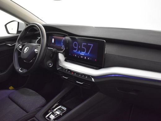 Skoda Octavia Combi 1.5 e-TSI Clever 150pk DSG/AUTO | Camera achter | Adaptief cruise control | Navigatie | Stu... ActivLease financial lease