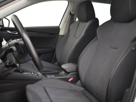 Skoda Octavia Combi 1.5 e-TSI Clever 150pk DSG/AUTO | Camera achter | Adaptief cruise control | Navigatie | Stu... ActivLease financial lease