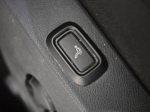 Skoda Octavia Combi 1.5 e-TSI Clever 150pk DSG/AUTO | Camera achter | Adaptief cruise control | Navigatie | Stu... ActivLease financial lease