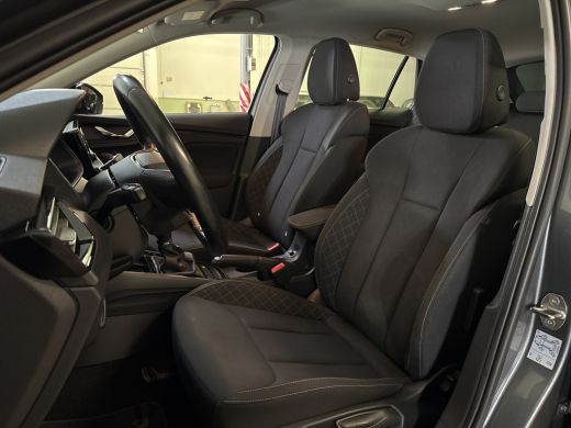 Skoda Scala 1.5TSI 150PK DSG BUSINESS EDITION ECC/CAPRLAY/TREKHAAK ActivLease financial lease