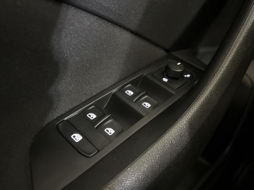 Skoda Scala 1.5TSI 150PK DSG BUSINESS EDITION ECC/CAPRLAY/TREKHAAK ActivLease financial lease