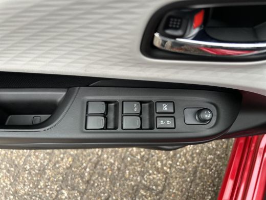 Suzuki Swift 1.2 Select Smart Hybrid ActivLease financial lease