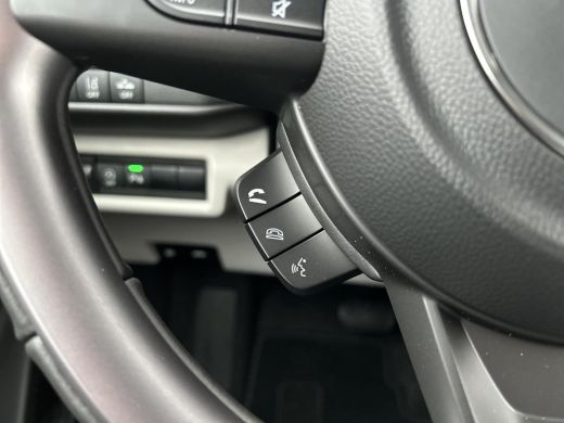 Suzuki Swift 1.2 Select Smart Hybrid ActivLease financial lease