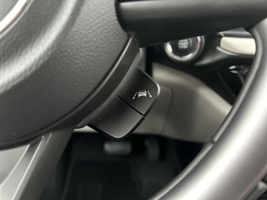 Suzuki Swift 1.2 Select Smart Hybrid ActivLease financial lease