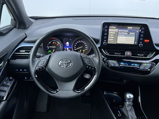 Toyota C-HR 2.0 Hybrid Dynamic | Carplay | LED | Camera | ACC ActivLease financial lease