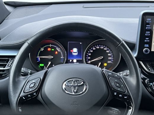 Toyota C-HR 2.0 Hybrid Dynamic | Carplay | LED | Camera | ACC ActivLease financial lease