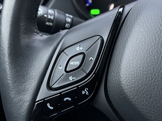 Toyota C-HR 2.0 Hybrid Dynamic | Carplay | LED | Camera | ACC ActivLease financial lease